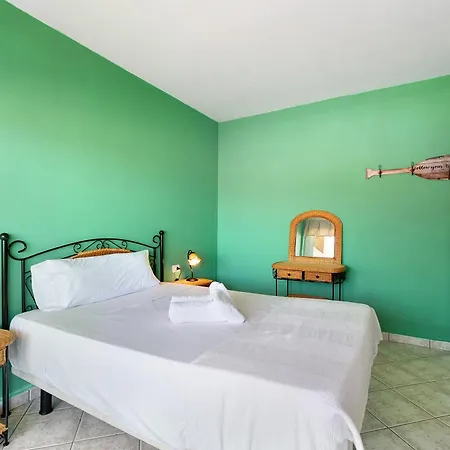 Roque Del Conde Sunset View Apartment *